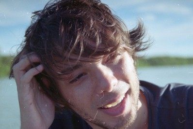 Vitor Araújo lança novo single que fez parte do Festival de Avignon 2021