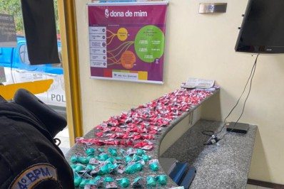 Mulher é presa com mais de 200 cápsulas de cocaína, em Guapimirim