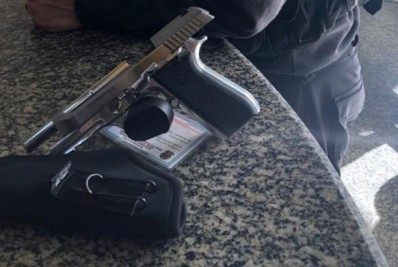 Motorista armado é preso na zona rural, após denúncia