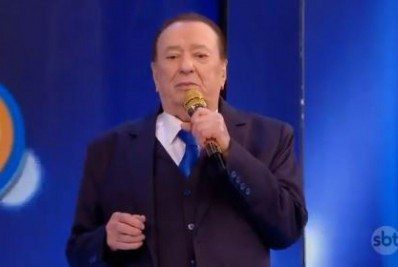 Vídeo! Raul Gil volta ao SBT e se emociona: 'É difícil falar'