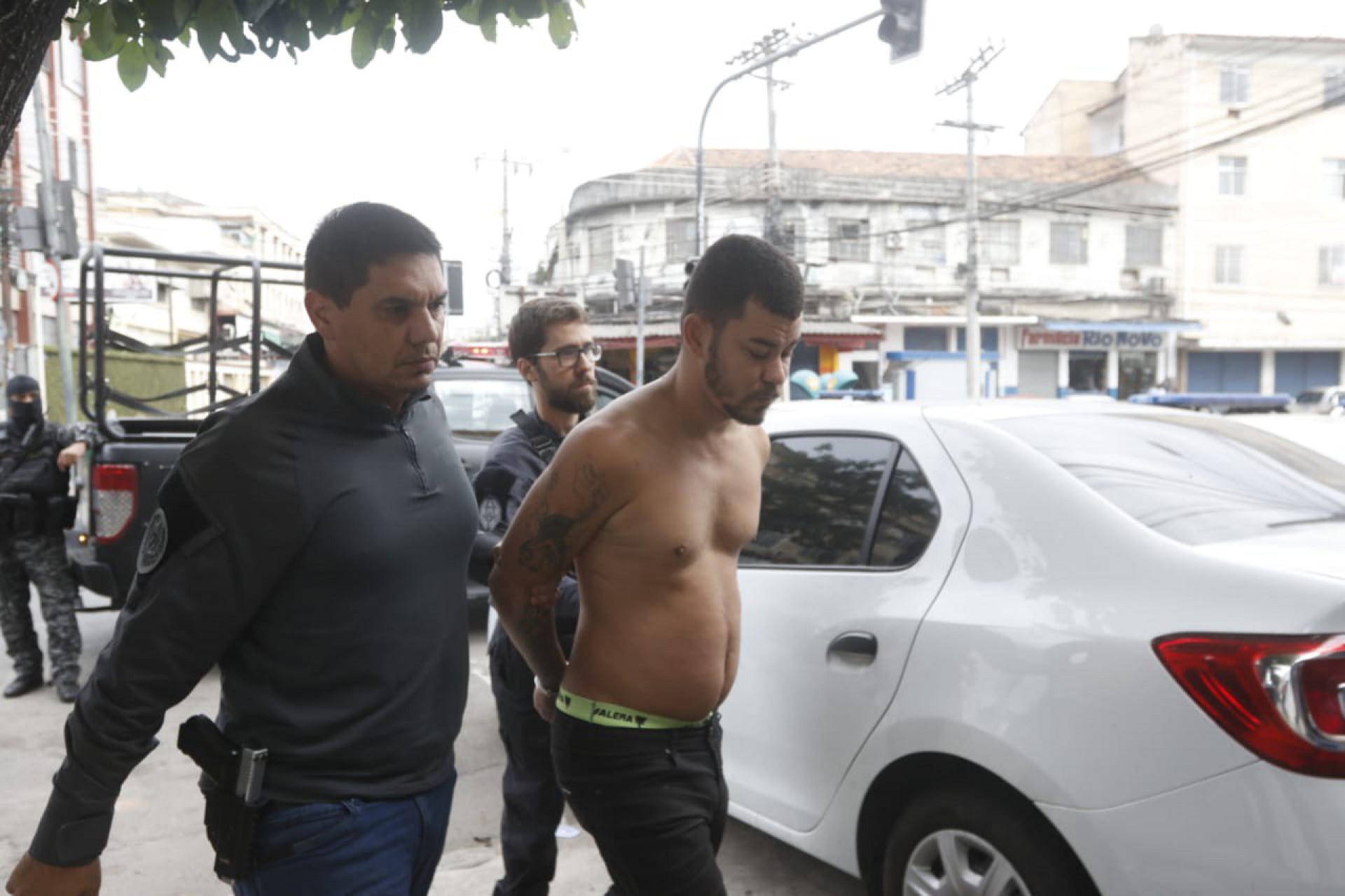 Léo GTA foi preso pela Polícia Civil dentro de um motel em Duque de Caxias - Reginaldo Pimenta/Agência O Dia