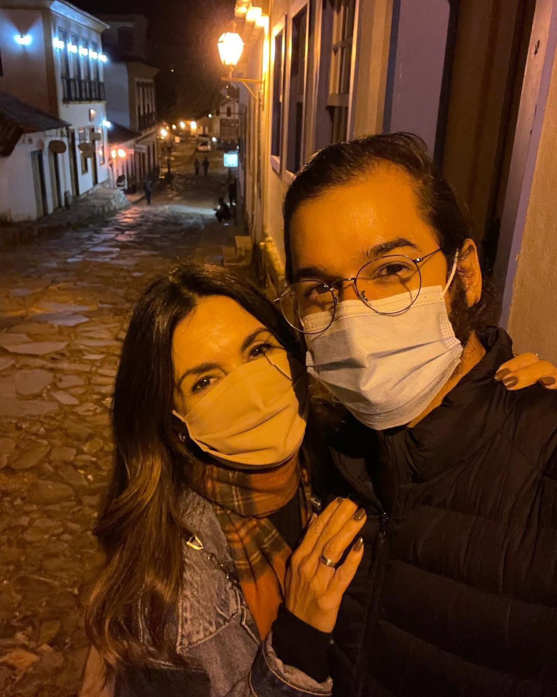 Fátima Bernardes abre álbum de viagem com Túlio Gadelha - Reprodução