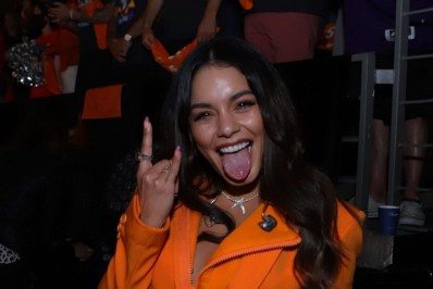 Estrela de High School Musical, Vanessa Hudgens canta na final da NBA