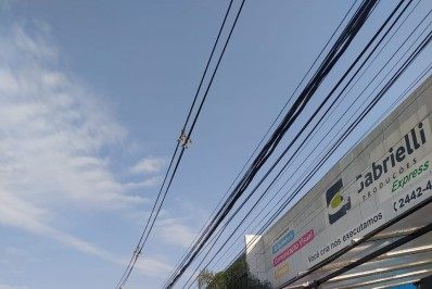 Vídeo: Prefeitura fecha evento com cerca 800 pessoas na Barra da Tijuca