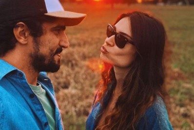 Thaila Ayala encanta fãs ao compartilhar foto romântica com o marido, Renato Goés