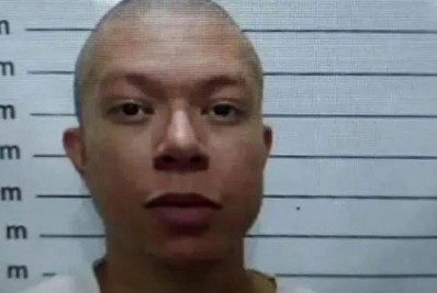 Preso por agredir ex-mulher, DJ Ivis aparece de cabeça raspada em foto