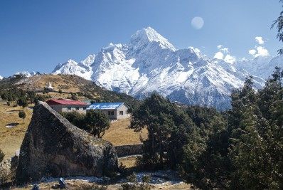 Cinco alpinistas russos que estavam desaparecidos no Nepal são encontrados mortos