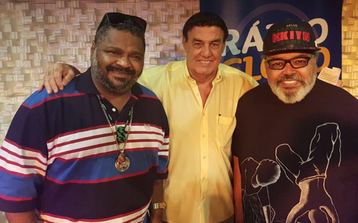 Jorge Perlingeiro com Arlindo Cruz e Jorge Aragão durante gravação do 'Samba de Primeira'. Programa sempre reuniu a nota do samba