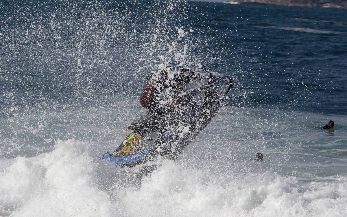 Geral - Ressaca no Leblon, na manha de hoje, zona sul do Rio.
