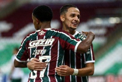 Revelação de Xerém prorroga contrato até fim de 2025