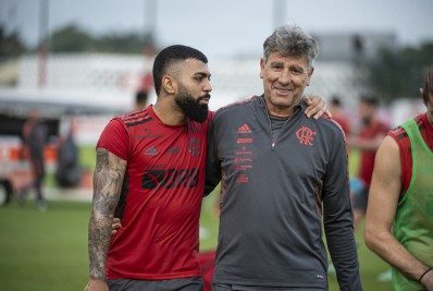 Neto exalta Gabigol e critica Tite por pouco aproveitamento de jogador do Flamengo: 'Vergonha'