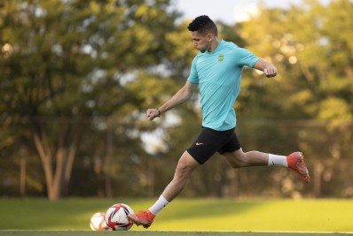 Narrador do Grupo Globo elogia posicionamento político e religioso de ex-atacante do Vasco