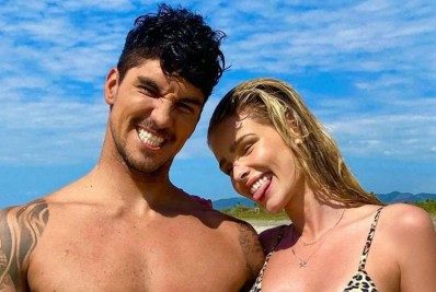 Yasmin Brunet pode ser multada por transmissão ilegal de surfe