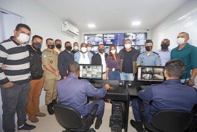 Prefeito de Búzios inaugura nova Central de Monitoramento com 335 câmeras