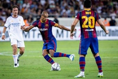 Amistoso entre lendas de Barça e Real reúne uma constelação de craques em Israel