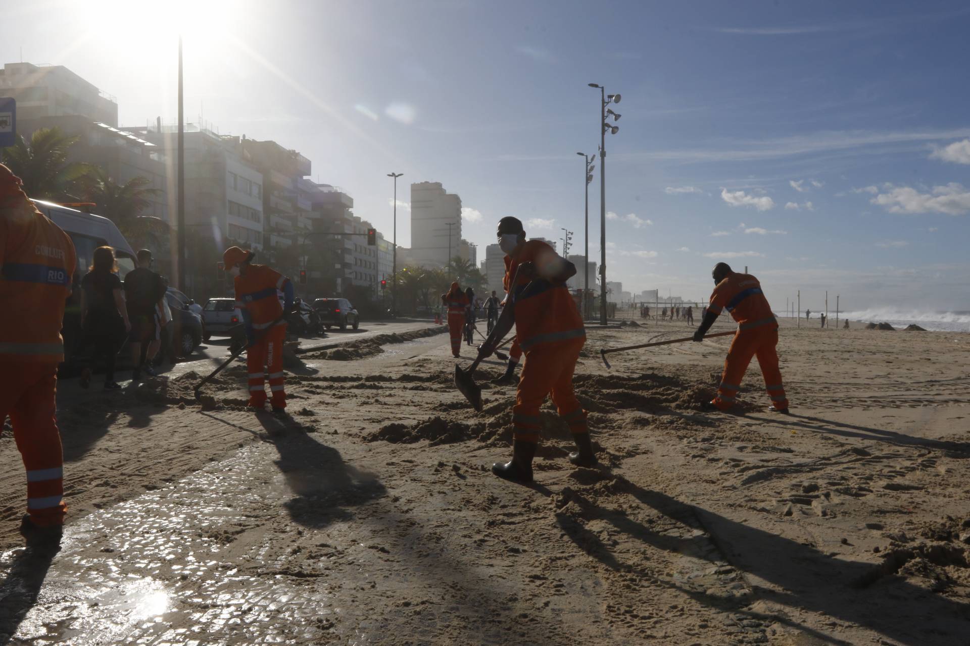 Geral - Ressaca no Leblon, na manha de hoje, zona sul do Rio. - Reginaldo Pimenta / Agencia O Dia
