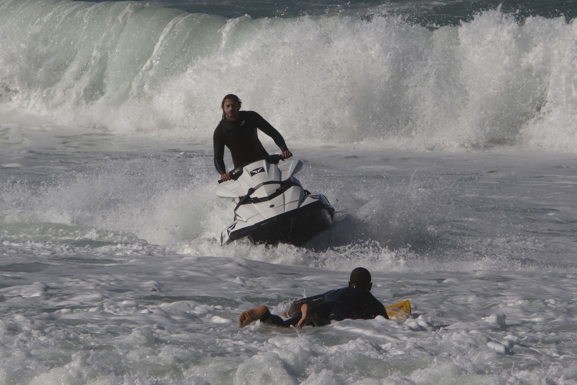 Geral - Ressaca no Leblon, na manha de hoje, zona sul do Rio. - Reginaldo Pimenta / Agencia O Dia