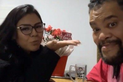 Após ser chamada de interesseira, nova namorada de Babu Santana rebate