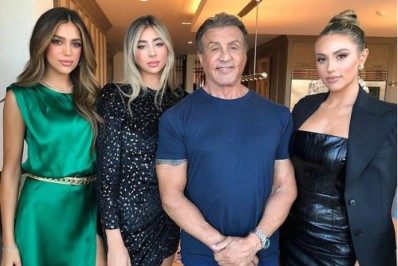 Sylvester Stallone surpreende ao postar foto com as filhas: 'Parem de crescer'