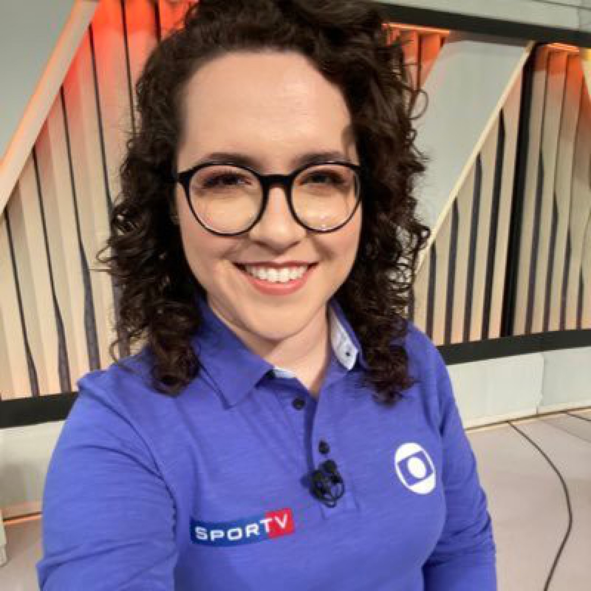 V&iacute;deo: narradora da Globo usa pronome neutro para se referir a atleta do futebol feminino