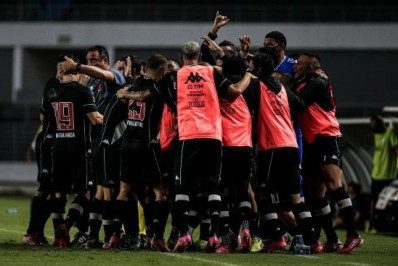 Alexandre Gomes destaca atuação de jogadores do Vasco e projeta bom trabalho de Lisca no clube