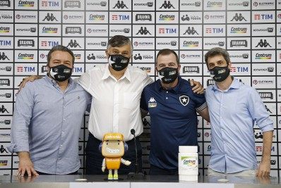 Apresentado, Enderson Moreira demonstra confiança no Botafogo: 'Sei muito bem do tamanho do desafio'