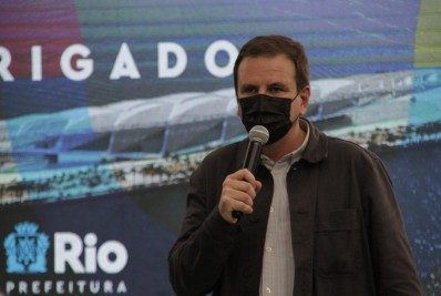 Eduardo Paes brinca sobre não liberar público para jogos do Flamengo: 'Sou Vascão'