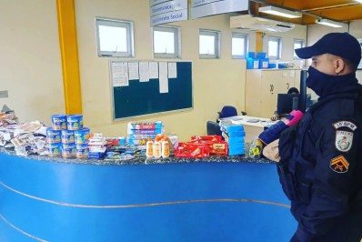 Dupla é presa após furtar diversas lojas em Duque de Caxias