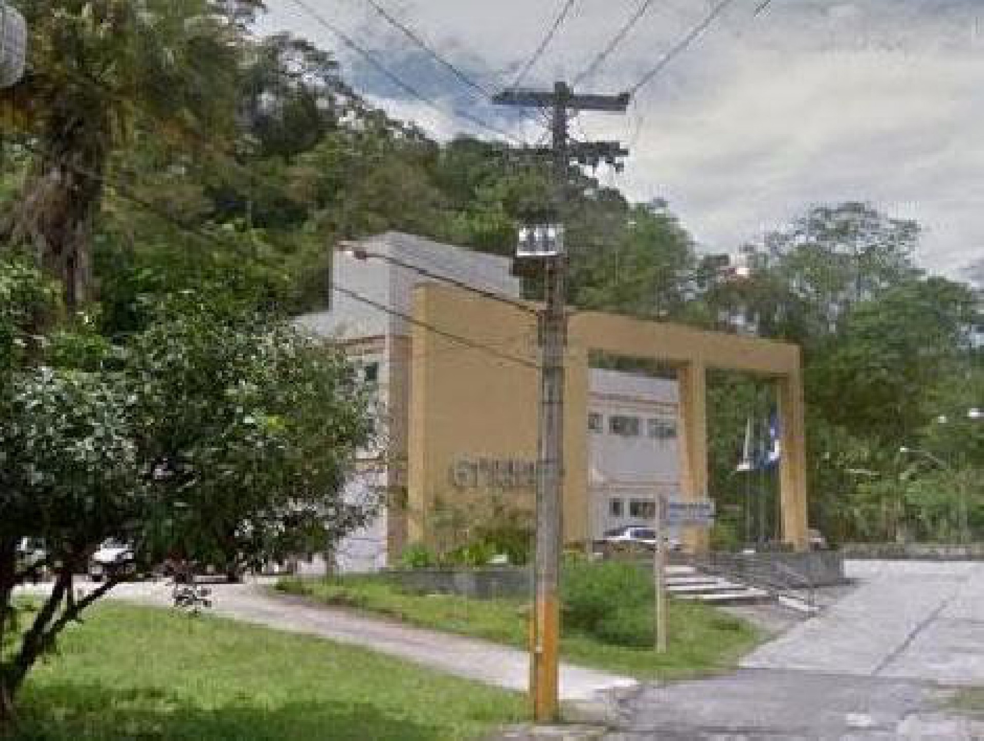 Polícia prende homem suspeito de aliciar jovens atletas de futebol