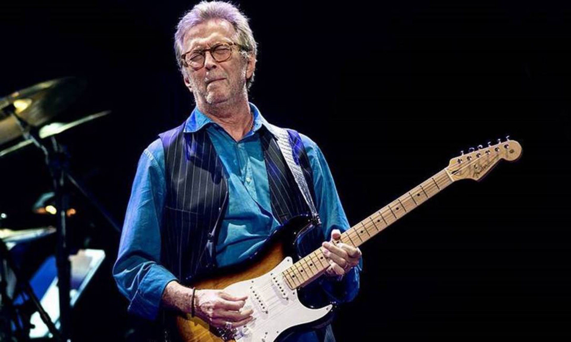 Eric Clapton diz que não se apresentará em locais que cobrarem prova de vacinação