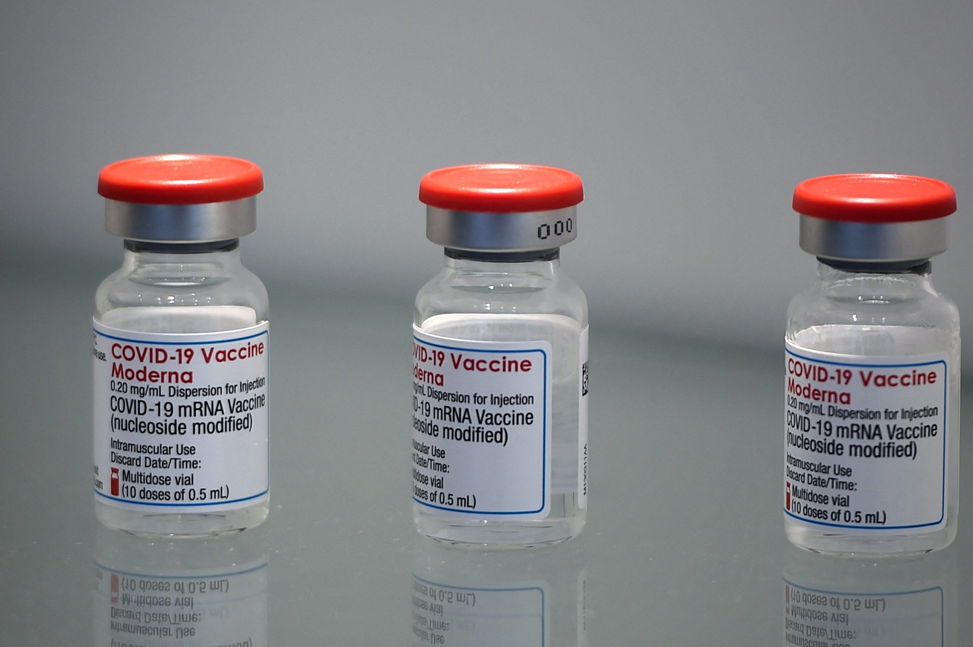 Japão investiga mortes de duas pessoas vacinadas com lotes contaminados da Moderna