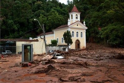Estado vai construir mais de mil unidades habitacionais na Região Serrana