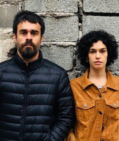 Maria Flor e Erom Cordeiro em 'Os Ausentes' - Divulgação