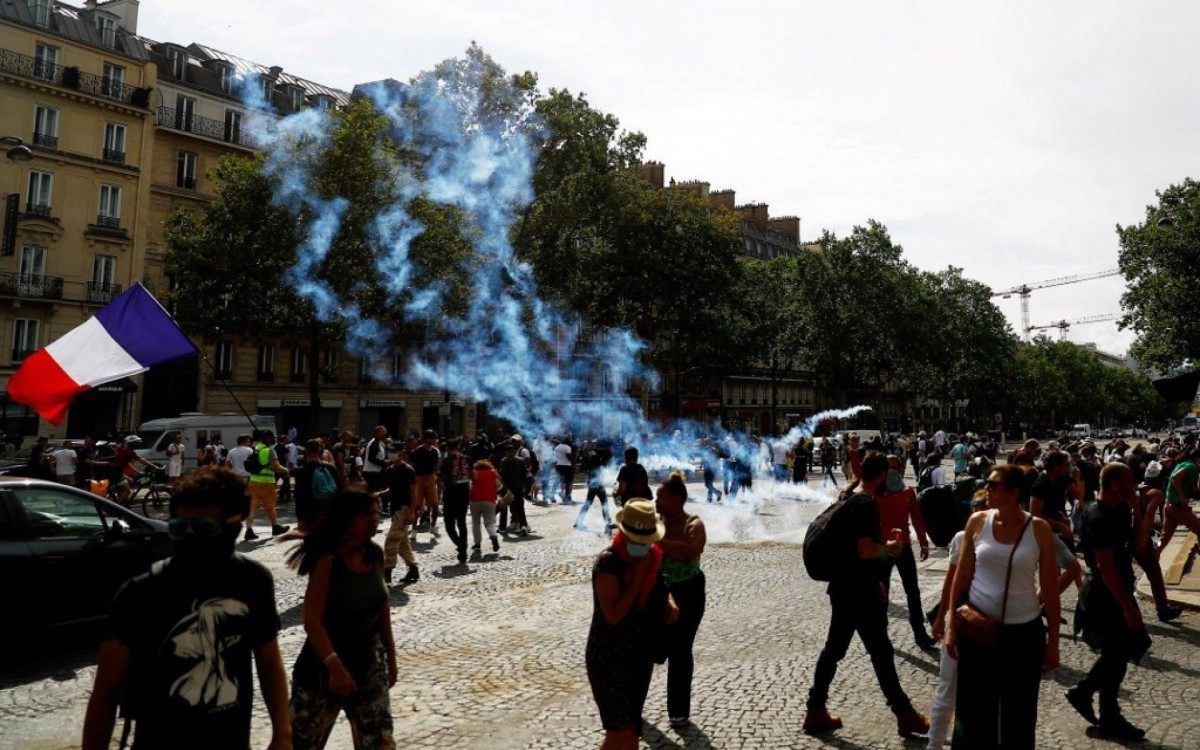Protestos acontecem em diversas cidades da Fran&ccedil;a 