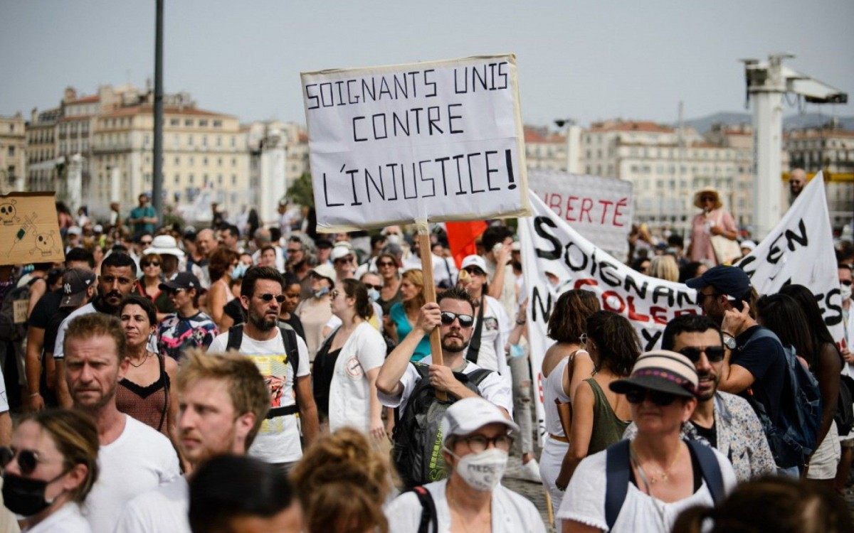 Protestos acontecem em diversas cidades da França  - AFP