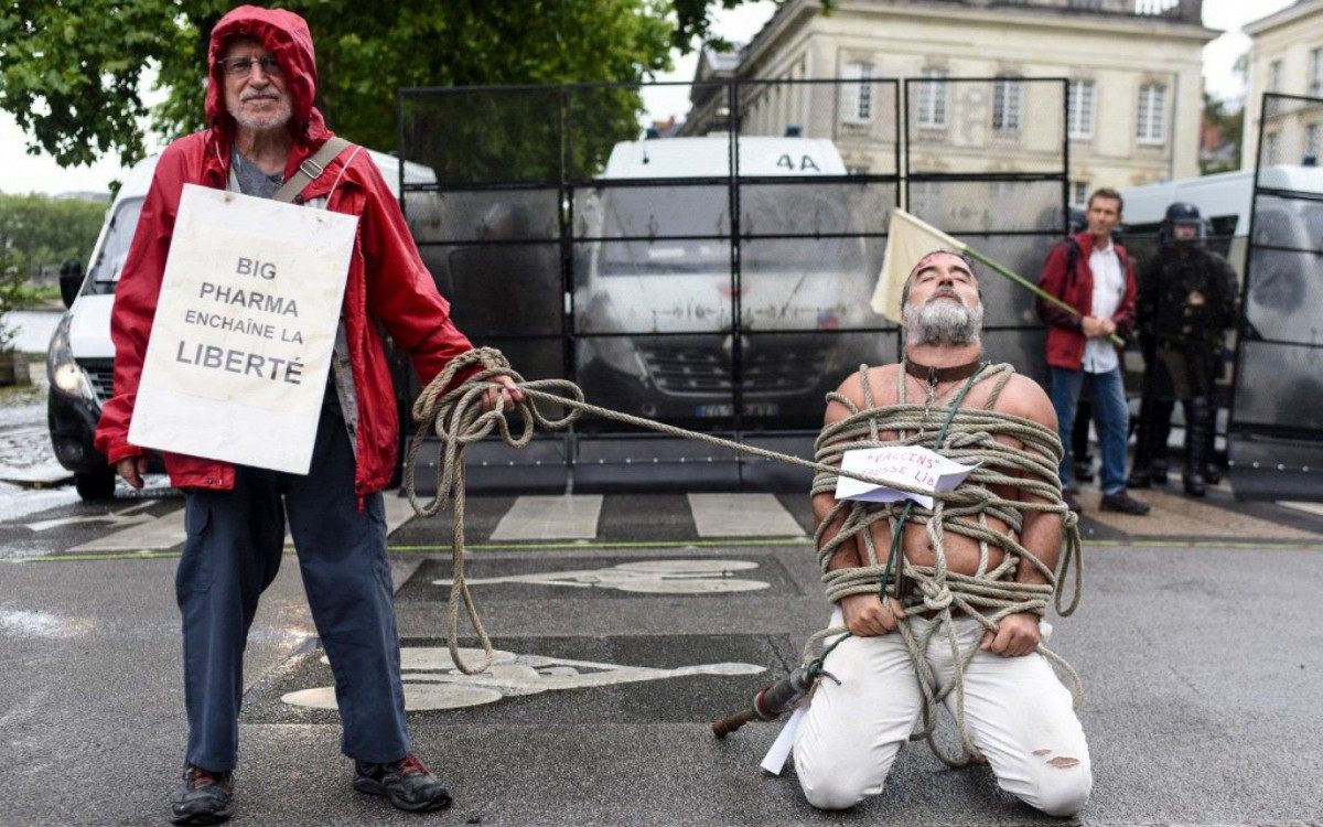 Protestos acontecem em diversas cidades da Fran&ccedil;a 