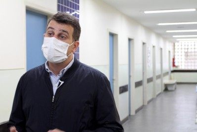 Prefeitura do Rio espera nova remessa de vacinas nesta semana para manutenção do calendário