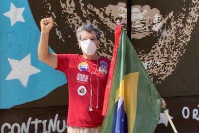 Paulo Betti participa de ato contra Bolsonaro e diz: 'Excitante'