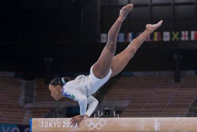 Rebeca Andrade faz história e conquista prata no individual geral nos Jogos Olímpicos