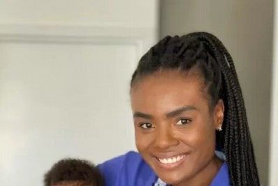 Jogadora de vôlei estreia como comentarista do Grupo Globo e celebra: 'Deu certo'