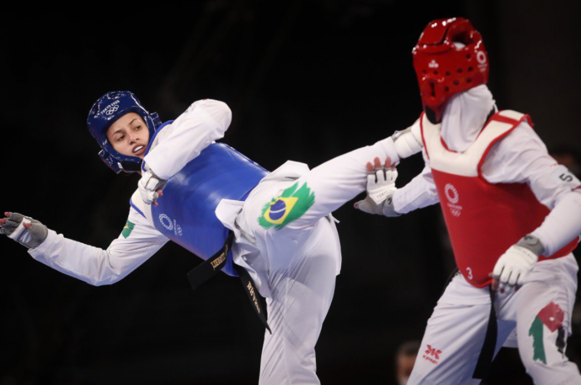 Brasileira Passa Por Adversária Haitiana E Vai Disputar O Bronze No ...