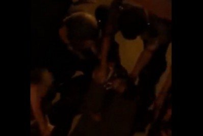 Vídeo: Policial salva vida de criança de dois anos que se engasgou