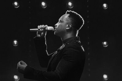 Thiaguinho revela capa de 'Infinito Vol. 2'