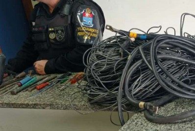 Homem é preso após furtar 300 metros de cabos em trem na estação Maracanã