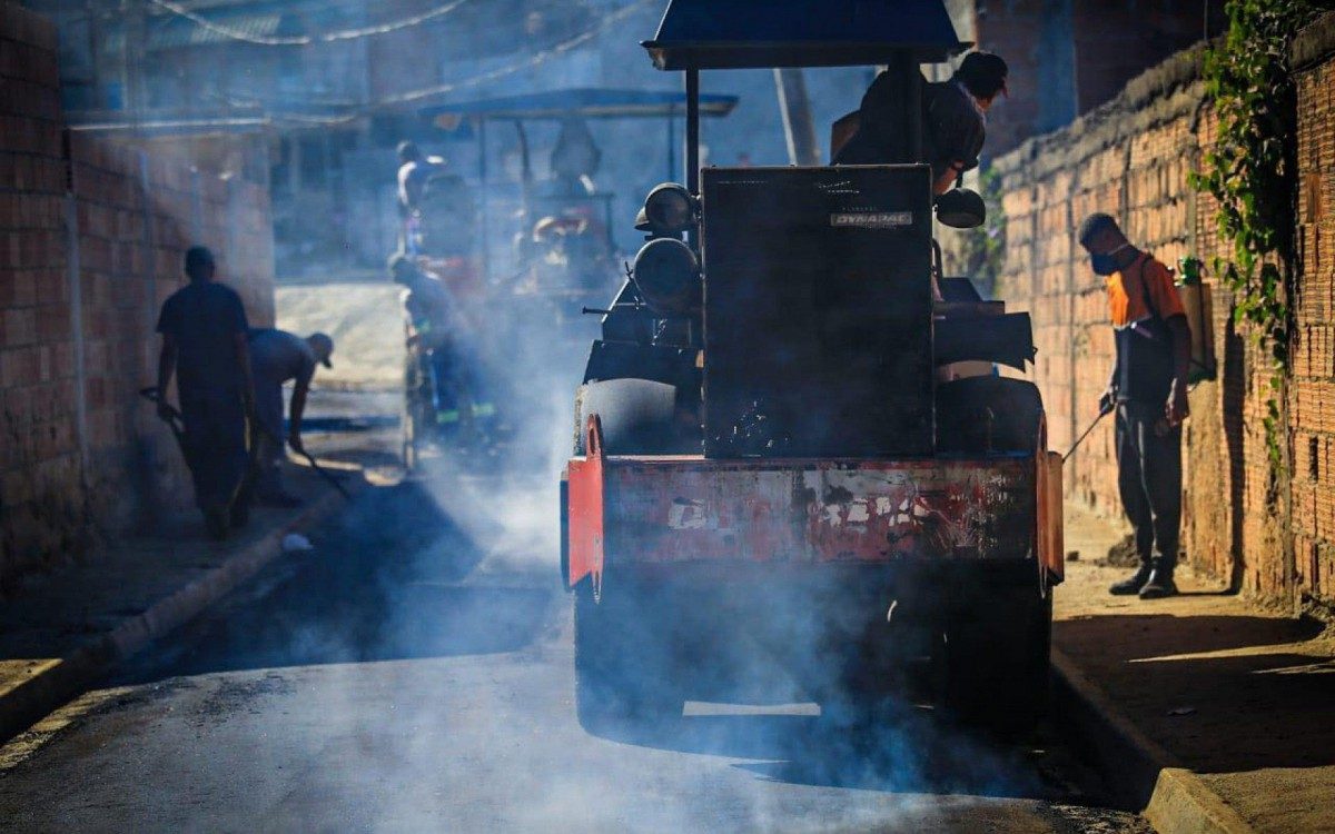 interven&ccedil;&atilde;o na Rua Gon&ccedil;alves Crespo contou com drenagem, abastecimento de &aacute;gua, esgotamento sanit&aacute;rio e pavimenta&ccedil;&atilde;o
