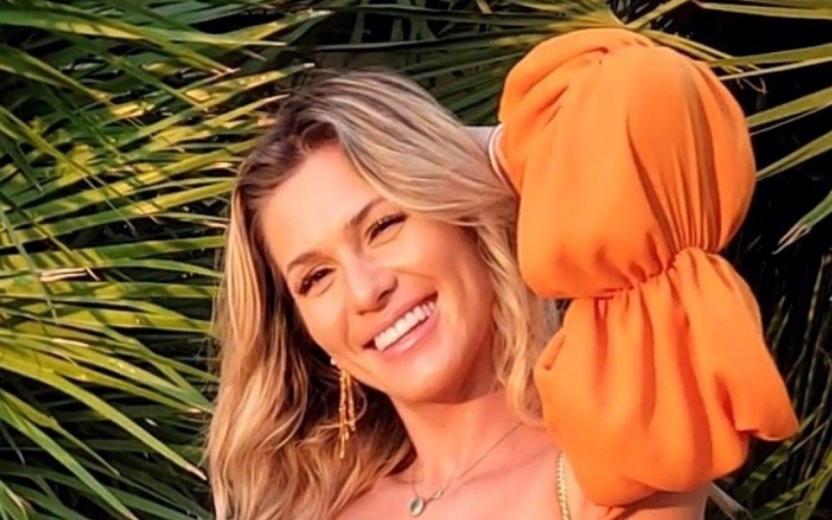 L&iacute;via Andrade