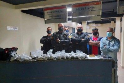 De Bom Jesus do Itabapoana para Itaperuna: 29° BPM apreende cocaína e munições transportadas em carro 