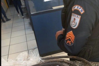 Câmera flagra funcionário de frigorífico furtando fios de cobre