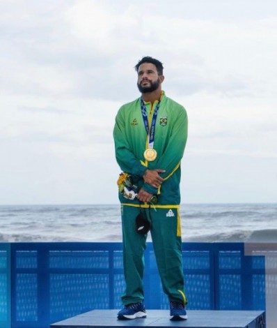 Italo Ferreira conquistou o ouro no surfe - Reprodução Instagram