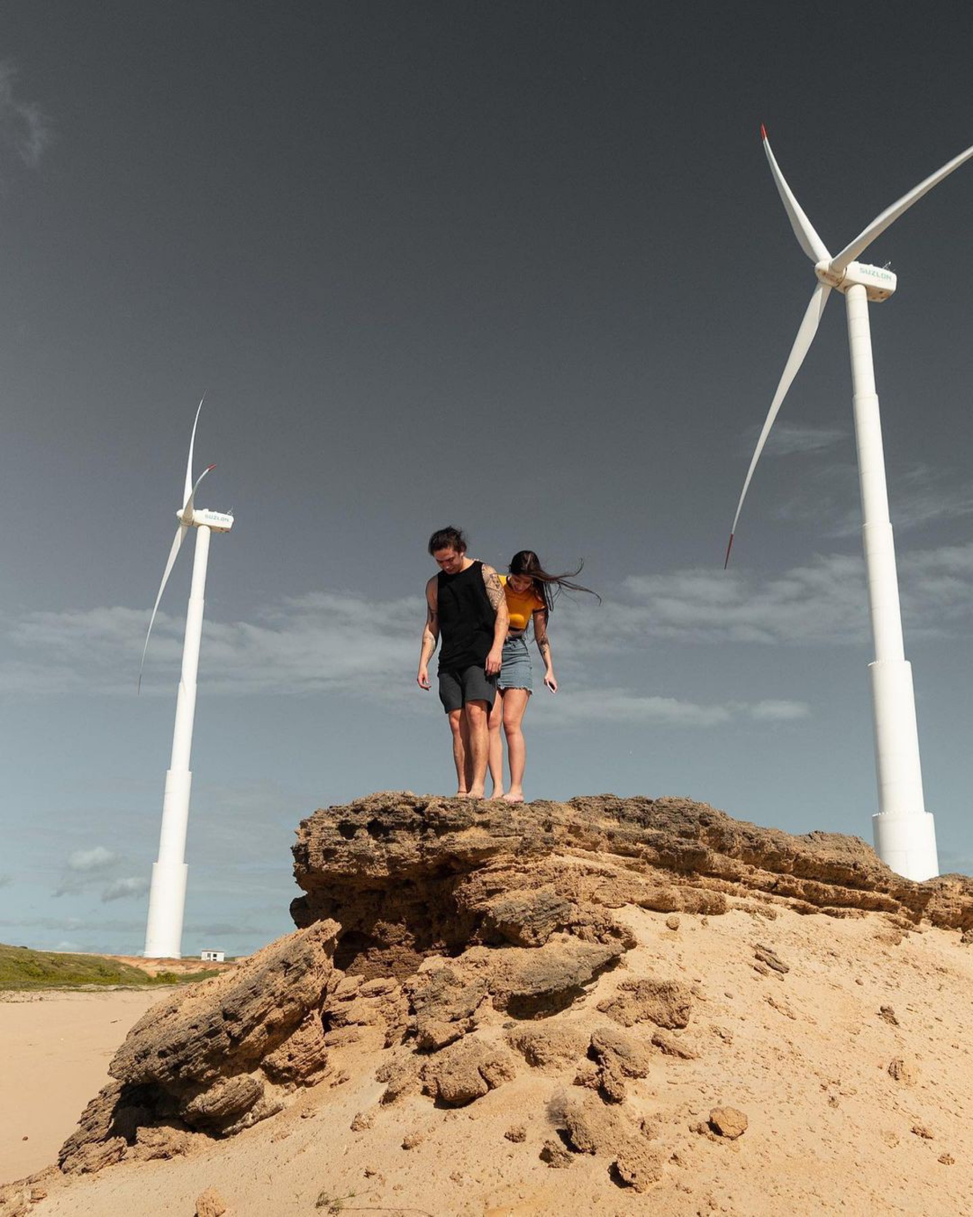 'Muita saudade', diz Whindersson Nunes ao mostrar caixinhas de lembranças do filho
